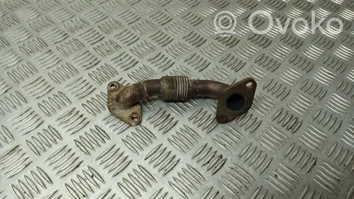 Volkswagen Bora Tuyau de raccordement solide EGR 038131521Ba