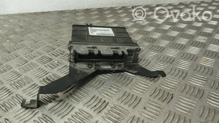 Volkswagen Bora Module de contrôle de boîte de vitesses ECU 09A927750J