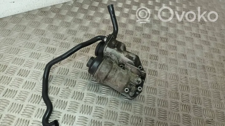 Volvo S60 Supporto di montaggio del filtro dell’olio 08642839