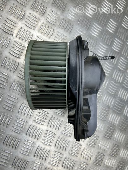 Audi A4 S4 B5 8D Ventola riscaldamento/ventilatore abitacolo 7402212330