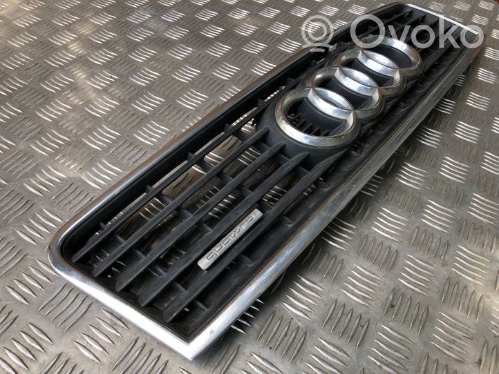Audi A6 S6 C4 4A Grille calandre supérieure de pare-chocs avant 4B0853651