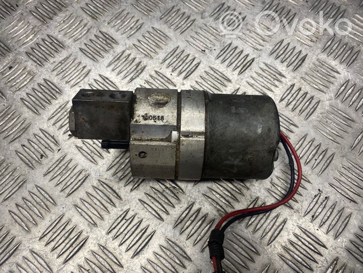 Audi A6 S6 C5 4B Avattavan katon hydraulipumppu 8E0614175F