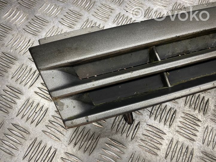 Opel Vectra A Grille de calandre avant 90306686