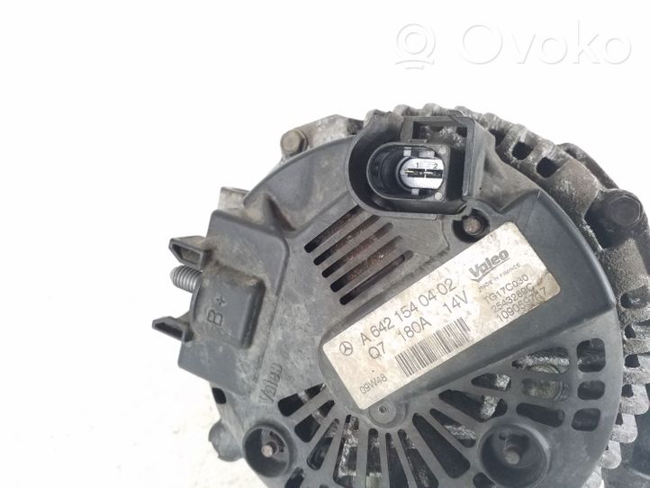 Mercedes-Benz E C207 W207 Generatore/alternatore 