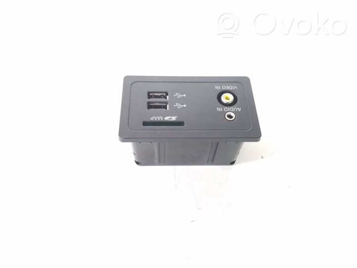 Infiniti Q50 Gniazdo / Złącze USB 284H34GA0A