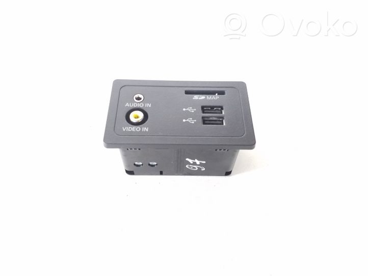 Infiniti Q50 Gniazdo / Złącze USB 284H34GA0A