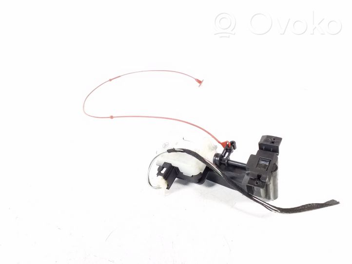 Mercedes-Benz GL X164 Verrouillage du bouchon du réservoir de carburant A2518200197