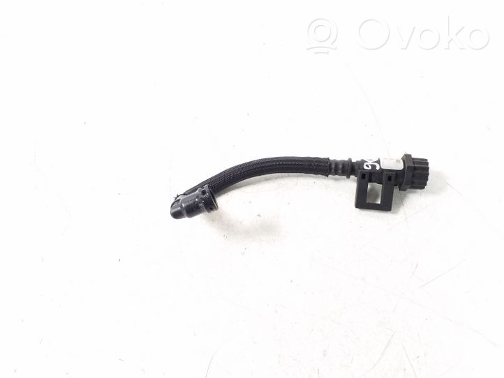 Mercedes-Benz GL X164 Fuel line pipe A6450700438