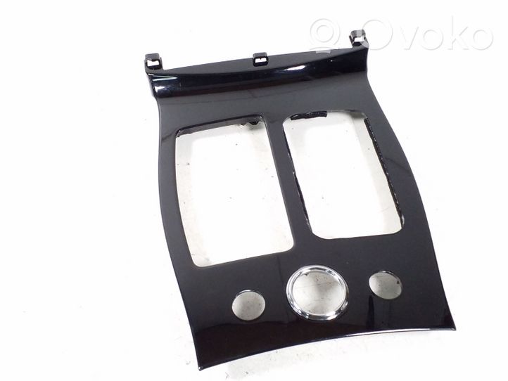 Infiniti Q70 Y51 Rivestimento in plastica cornice della leva del cambio 969311ME0A