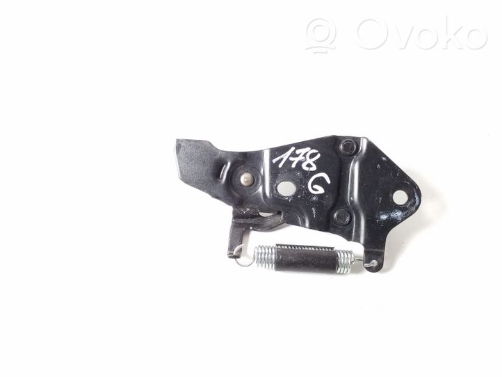 Infiniti Q70 Y51 Loading door lock loop/hook striker 