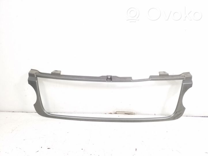 AH428138 Land Rover Range Rover L322 Front grill, 19.00 € | RRR