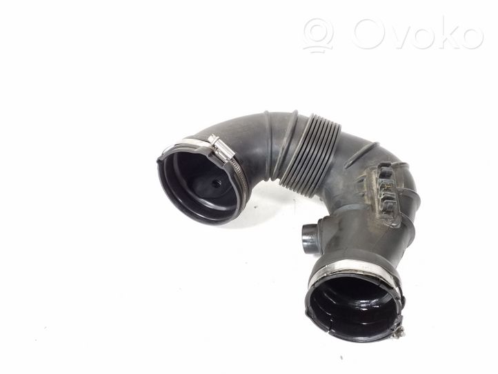 Mercedes-Benz SLK R172 Tubo di aspirazione dell’aria turbo A6510900337