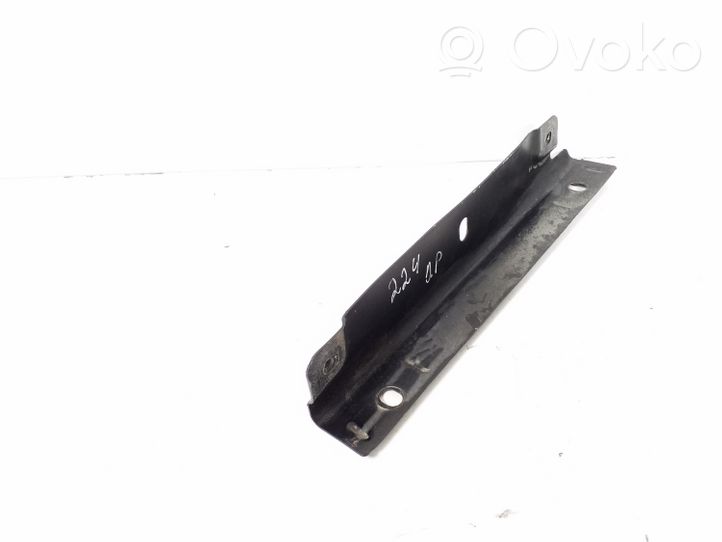 Mercedes-Benz SLK R172 Support de montage d'aile A1728800814