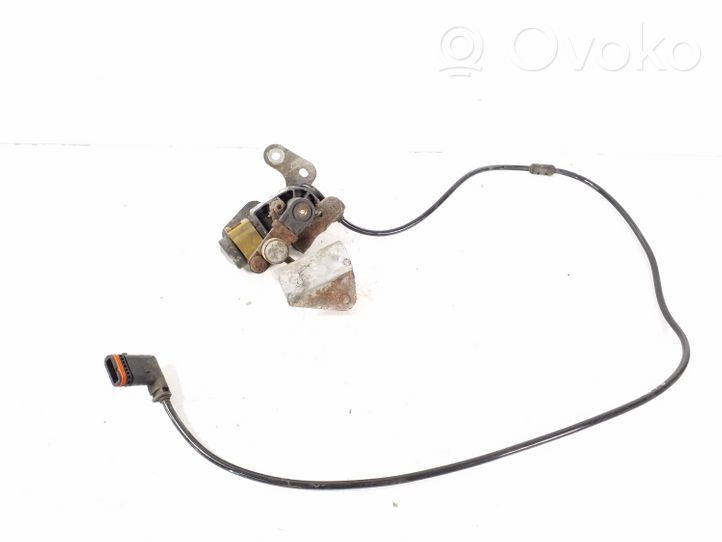 Mercedes-Benz E C207 W207 Niveausensor Leuchtweitenregulierung hinten A0045429918