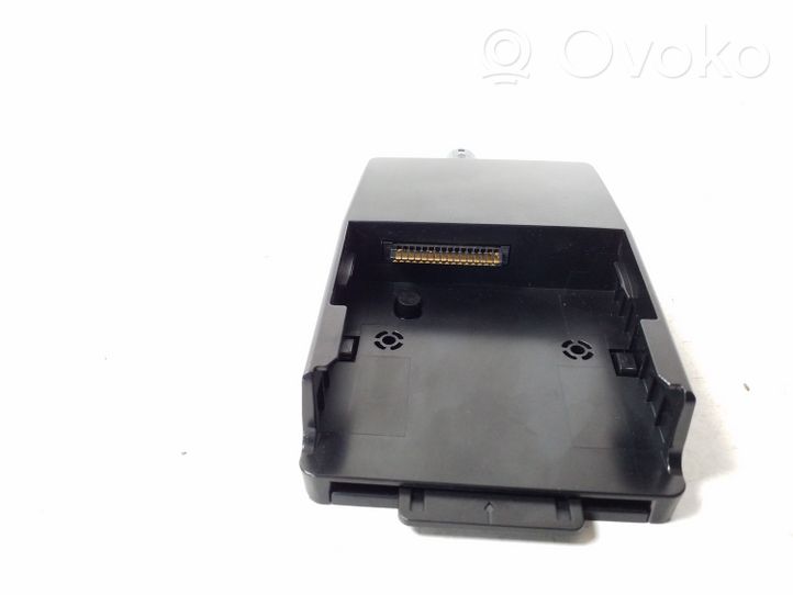 Mercedes-Benz E C207 W207 Unité / module navigation GPS A1728100011