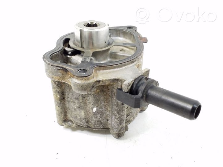 Mercedes-Benz SLK R172 Alipainepumppu A6510900005