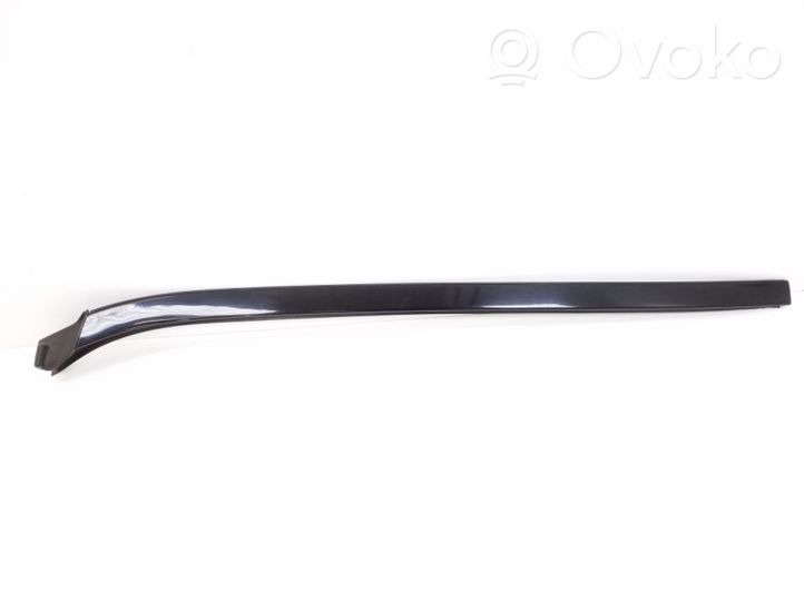 Mercedes-Benz E C207 W207 Rivestimento parabrezza A2076901462