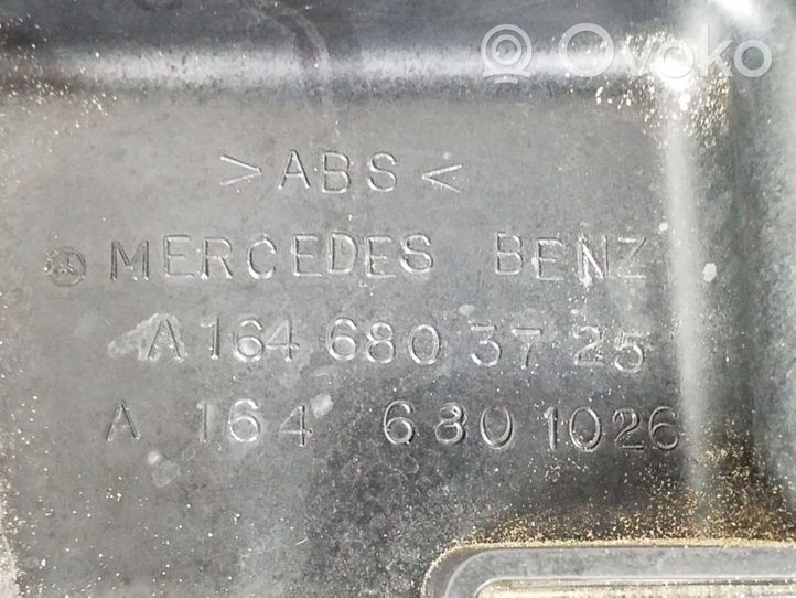Mercedes-Benz GL X164 Kita variklio skyriaus detalė A1646803725