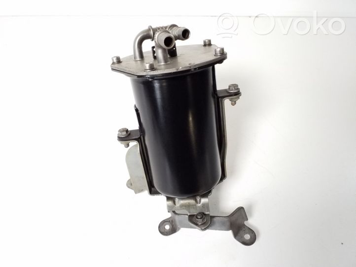 Volkswagen Touareg II Boîtier de filtre à carburant 7P6127401