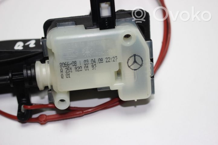 Mercedes-Benz GL X164 Verrouillage du bouchon du réservoir de carburant A2518200197