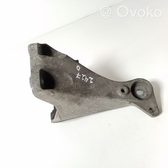 BMW 3 E92 E93 Engine mounting bracket 6781916