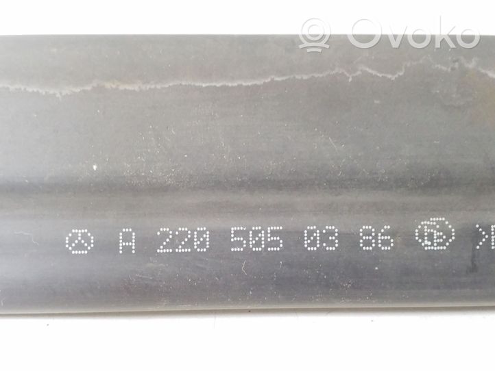 Mercedes-Benz SL R230 Staffa di montaggio del radiatore A2205050386