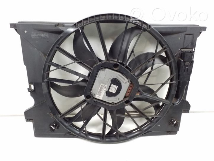 Mercedes-Benz CLS C219 Kale ventilateur de radiateur refroidissement moteur A2115001693