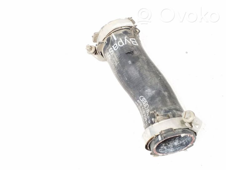 Audi A6 Allroad C6 Tube d'admission de tuyau de refroidisseur intermédiaire 4F0145708C