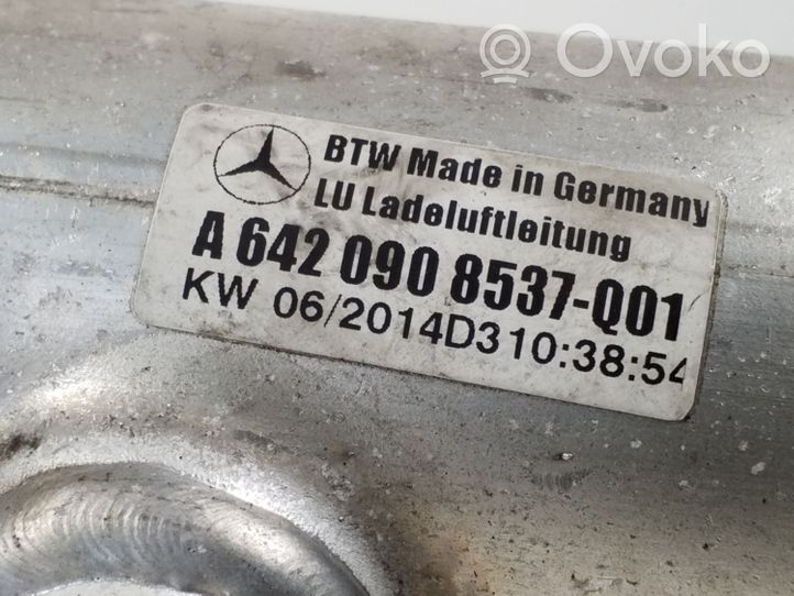 Mercedes-Benz CLS C218 X218 Przewód chłodzenia turbiny A6420908537