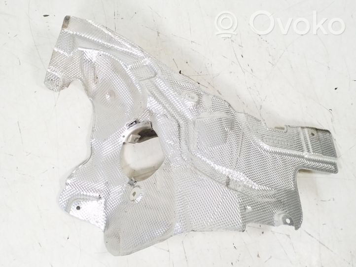 Mercedes-Benz E C207 W207 Bouclier thermique d'échappement A2046804022