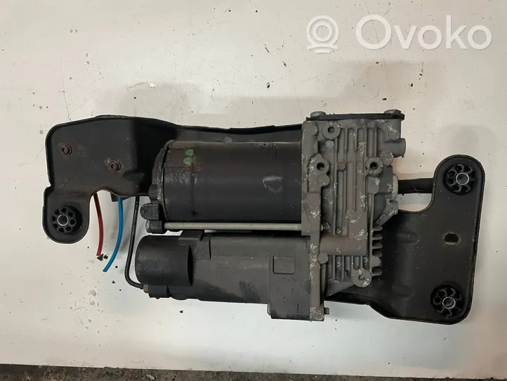 BMW X5 E70 Ilmajousituksen kompressoripumppu 6785506