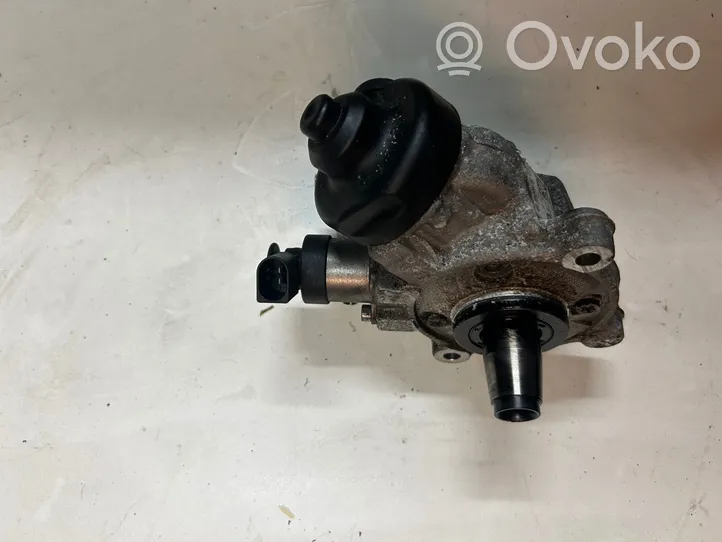 BMW 4 F36 Gran coupe Fuel injection high pressure pump 8511626