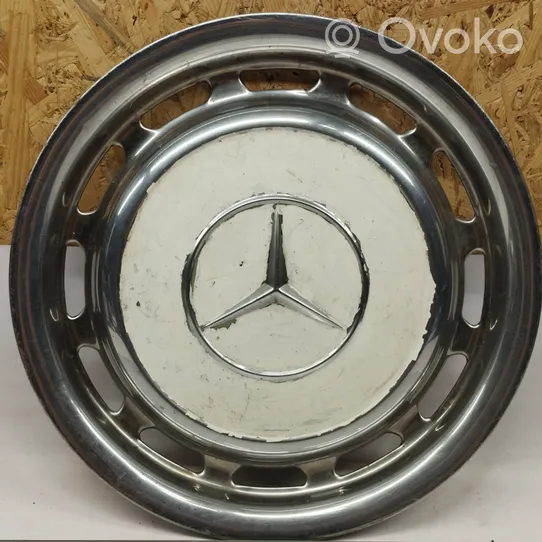 Mercedes-Benz W123 R14 wheel hub/cap/trim 1154010324