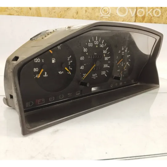 Mercedes-Benz E W124 Compteur de vitesse tableau de bord 1245427006