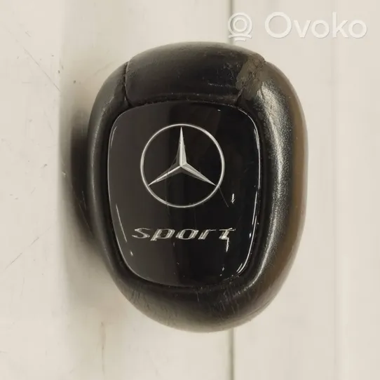 Mercedes-Benz C W202 Vaihdevivun/vaihtajan verhoilu nahka/nuppi B66818097