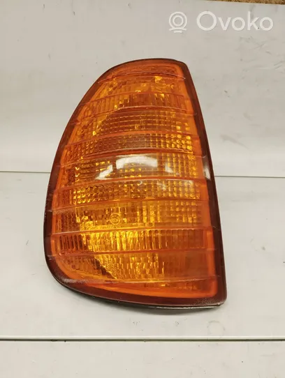 Mercedes-Benz W123 Frontblinker 0008207421