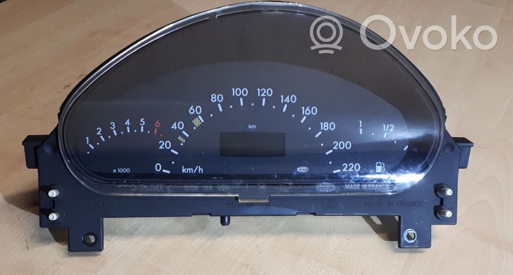 Mercedes-Benz A W168 Speedometer (instrument cluster) A1685406811
