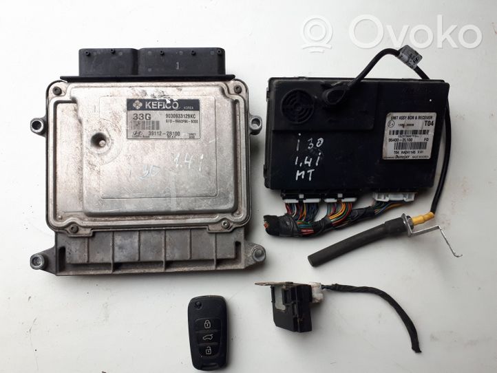 Hyundai i30 Komputer / Sterownik ECU i komplet kluczy 391122B100