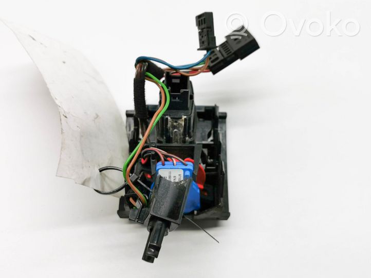 BMW 3 F30 F35 F31 Botón interruptor de luz de peligro 9231786