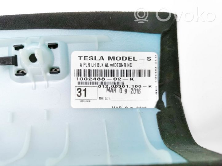Tesla Model S Muu kynnyksen/pilarin verhoiluelementti 1002488-02-K