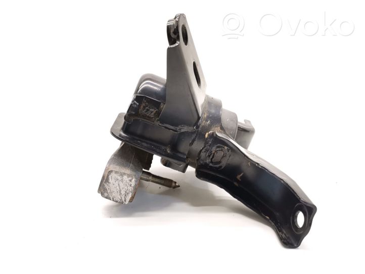 Lexus CT 200H Engine mount bracket 