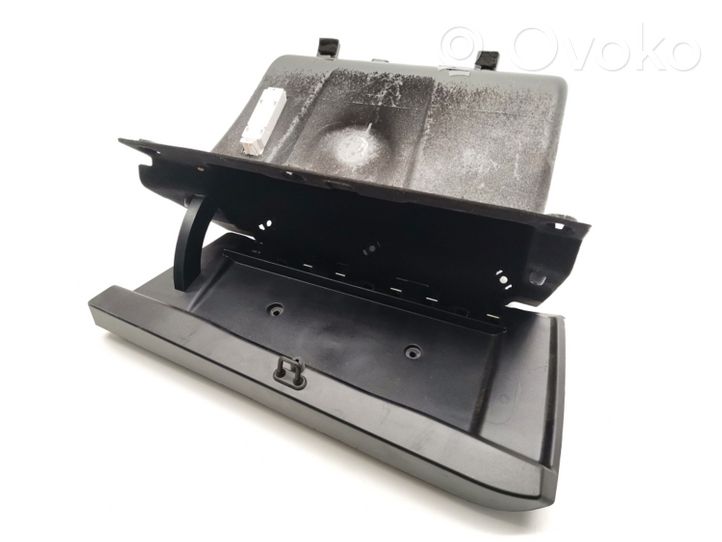 BMW i3 Glove box 9283011