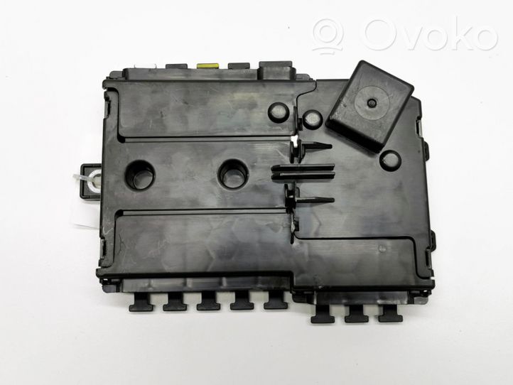 Mercedes-Benz EQC Module de fusibles A2135406300