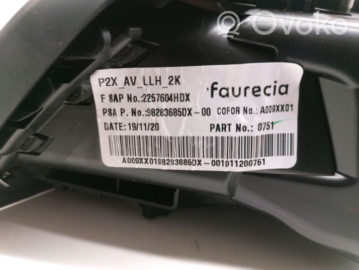 Peugeot 208 Boczna kratka nawiewu deski rozdzielczej 98283685DX