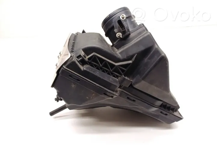 Audi A4 S4 B9 Boîtier de filtre à air 8R0133837