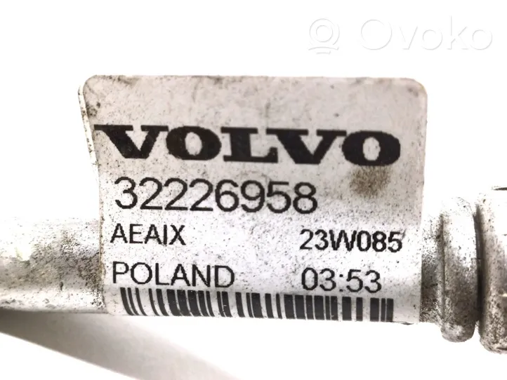 Volvo C40 Tuyau de climatisation 32226958