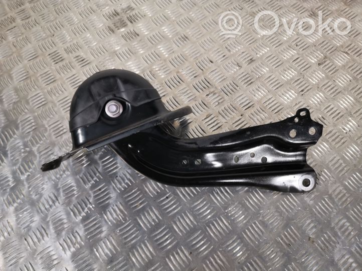 Toyota Prius (XW50) Rear suspension control arm 