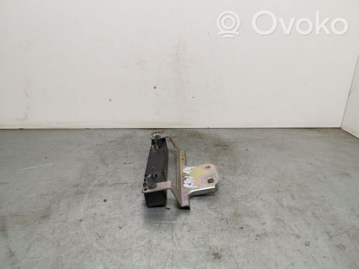 Toyota RAV 4 (XA40) Antenna comfort per interno 