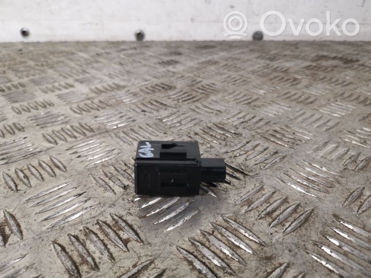 Honda CR-V Horn buzzer relay 