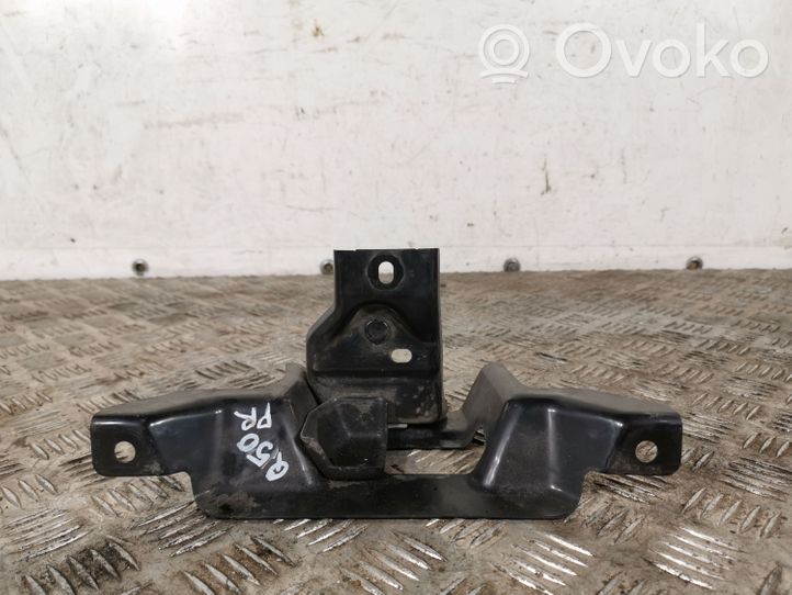 Infiniti Q50 Support, fixation radiateur 